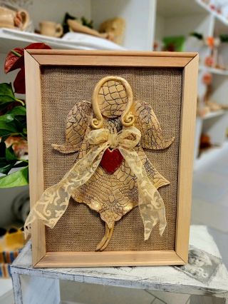 Adventný kalendár 🌟 a špeciálne ceny na Keramika u Zuzky sú tu.🎉 Na toto obdobie sa tešíte, lebo viete, čo to znamená....